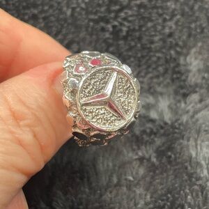 Silver Ring (925) 
10.7 grams 
Mercedes Benz Logo
Never worn
Very Masculine